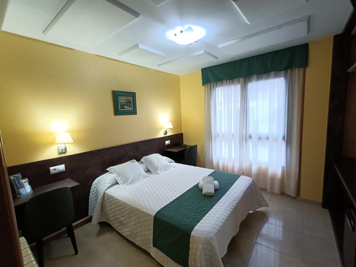 Hotel Casa Benilde Palas de Rei Extérieur photo